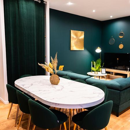 Grand Loft Familial 4 Chambres Avec Parking Prive ソミュール エクステリア 写真